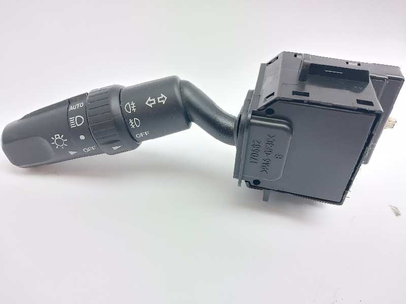 Recambio de mando luces para mazda 5 berl. (cr) 2.0 crtd active+ (105kw) referencia OEM IAM 17D682  