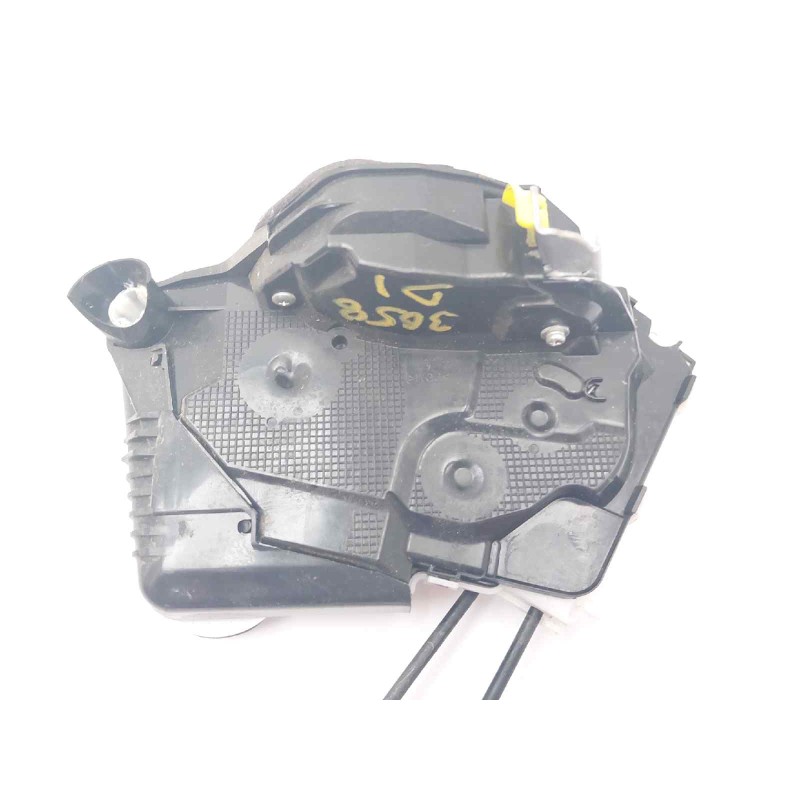 Recambio de cerradura puerta delantera izquierda para toyota yaris hybrid referencia OEM IAM 690400D520  