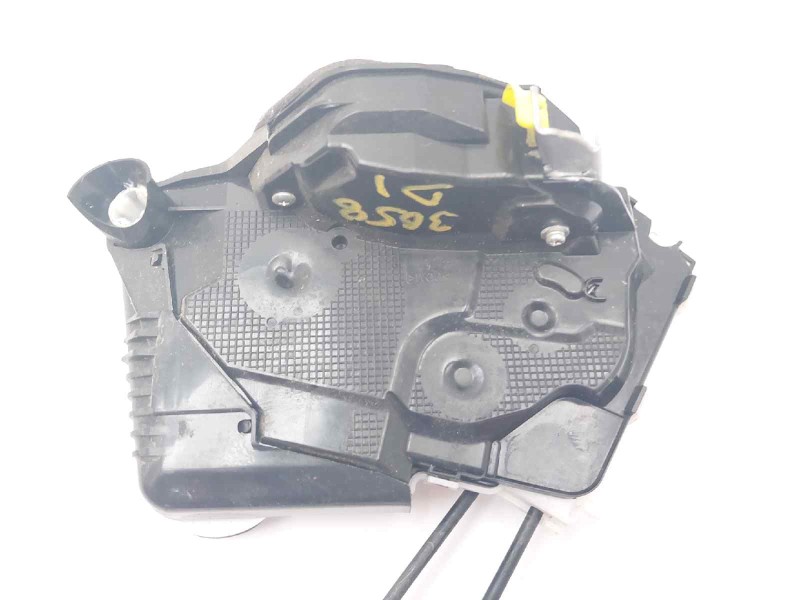 Recambio de cerradura puerta delantera izquierda para toyota yaris hybrid referencia OEM IAM 690400D520  