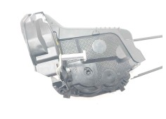 Recambio de cerradura puerta trasera derecha para toyota yaris hybrid referencia OEM IAM 690500D310  