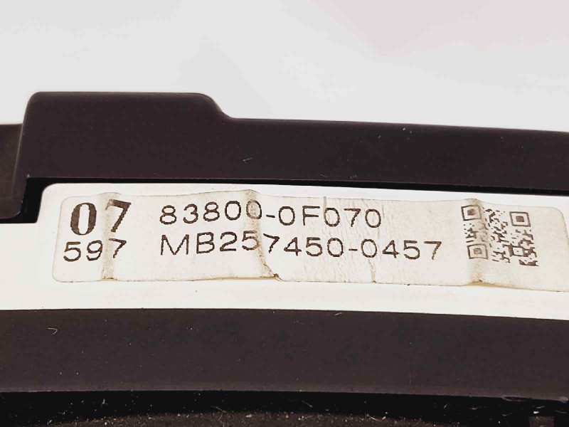 Recambio de cuadro instrumentos para toyota verso active referencia OEM IAM 838000F070  
