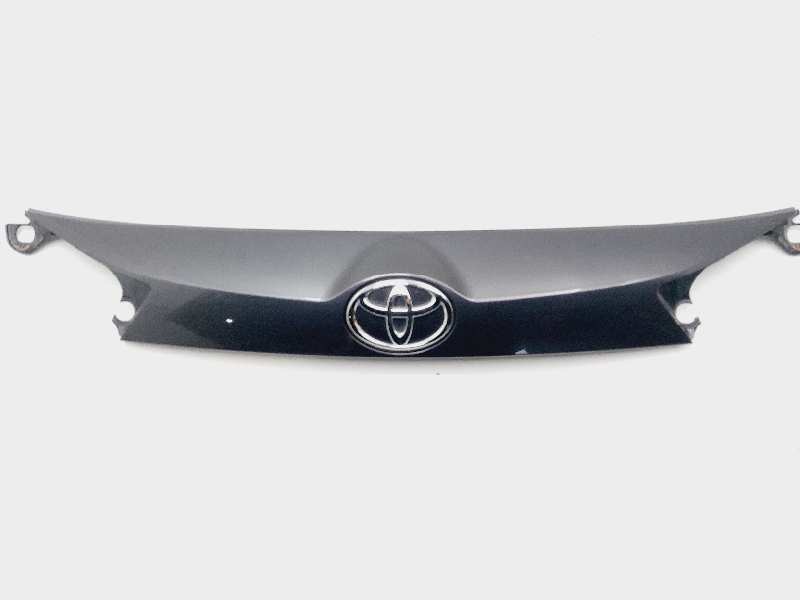 Recambio de molduras traseras para toyota rav 4 active referencia OEM IAM 7680142220 7680142230 