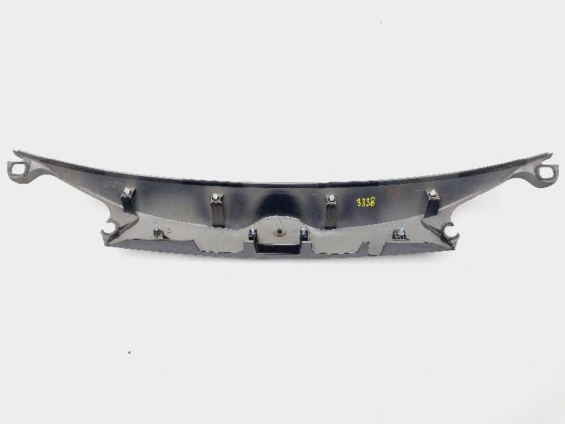 Recambio de molduras traseras para toyota rav 4 active referencia OEM IAM 7680142220 7680142230 