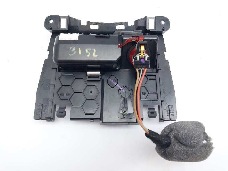 Recambio de cenicero para audi a5 coupe (8t) 2.7 tdi referencia OEM IAM 8K0857951 8K0857951V10 