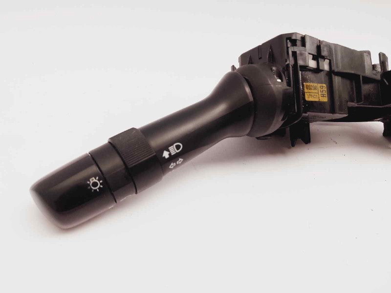 Recambio de mando intermitentes para toyota verso active referencia OEM IAM 17F421  