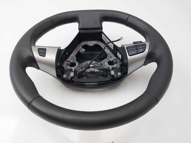 Recambio de volante para toyota auris advance referencia OEM IAM 8425002050  