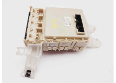 Recambio de caja reles / fusibles para toyota verso active referencia OEM IAM 827300F051C   2