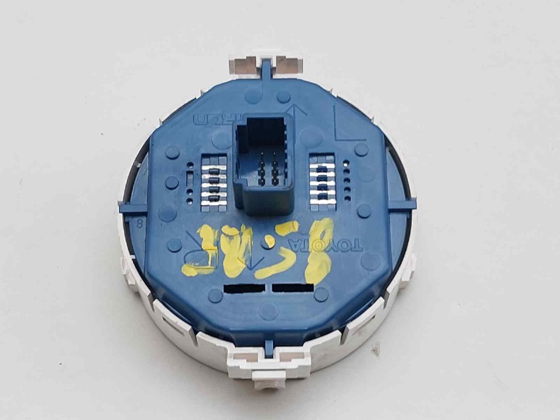 Recambio de warning para toyota yaris hybrid referencia OEM IAM 839500D100  