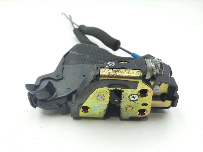 Recambio de cerradura puerta delantera derecha para toyota land cruiser (j12) 3.0 d-4d gx referencia OEM IAM   