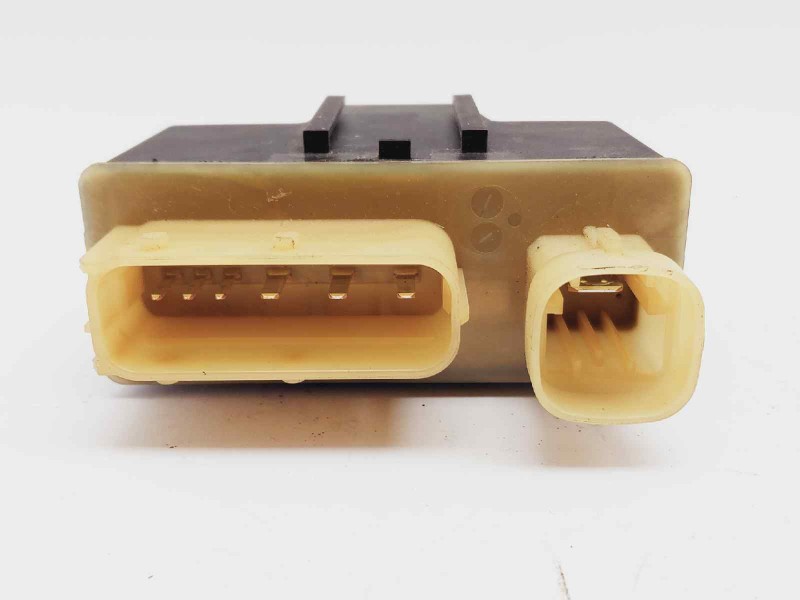 Recambio de caja precalentamiento para peugeot 5008 premium referencia OEM IAM 9662570880  