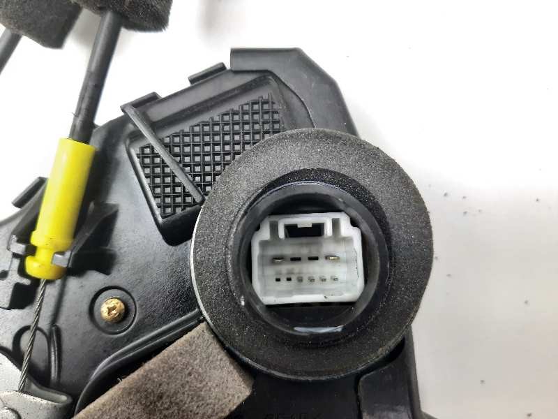 Recambio de cerradura puerta delantera derecha para toyota land cruiser (j12) 3.0 d-4d gx referencia OEM IAM   