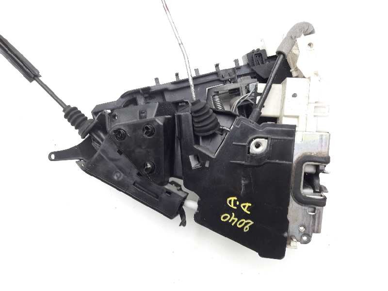 Recambio de cerradura puerta delantera derecha para mercedes clase a (w169) a 160 cdi a-edition referencia OEM IAM 1697202335 A1