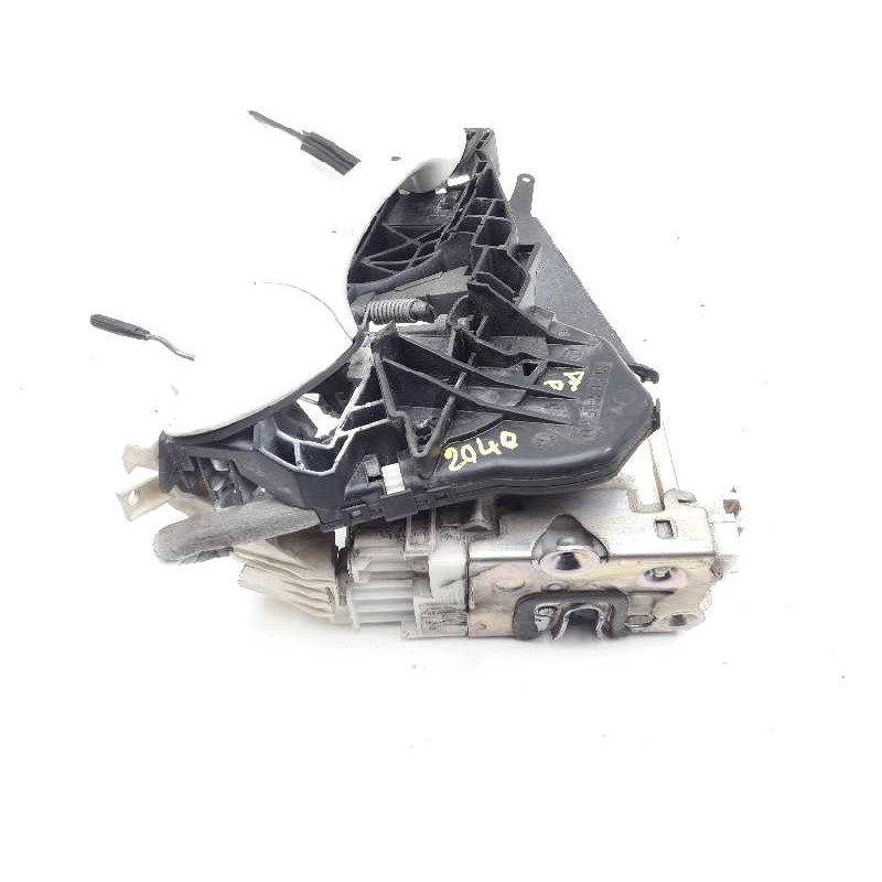 Recambio de cerradura puerta delantera derecha para mercedes clase a (w169) a 160 cdi a-edition referencia OEM IAM 1697202335 A1