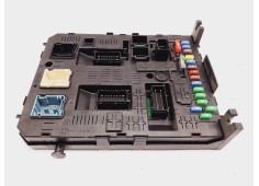 Recambio de caja reles / fusibles para peugeot 5008 premium referencia OEM IAM 9666895680  