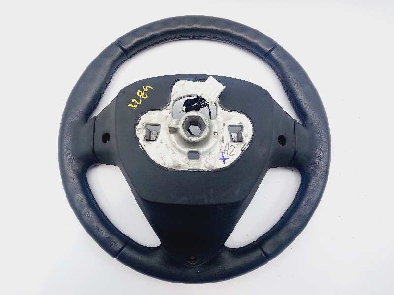 Recambio de volante para ford b-max titanium x referencia OEM IAM AV113600KA3ZHE  