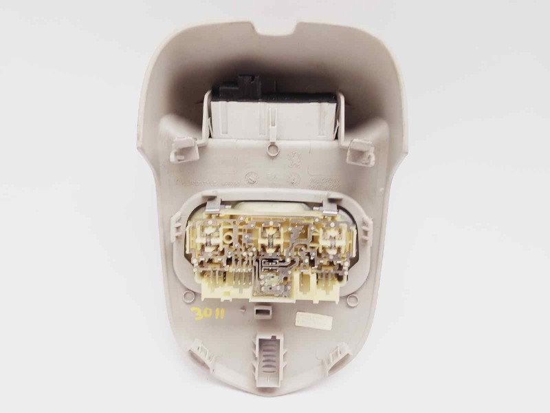 Recambio de luz interior para peugeot 5008 premium referencia OEM IAM 9681376177  