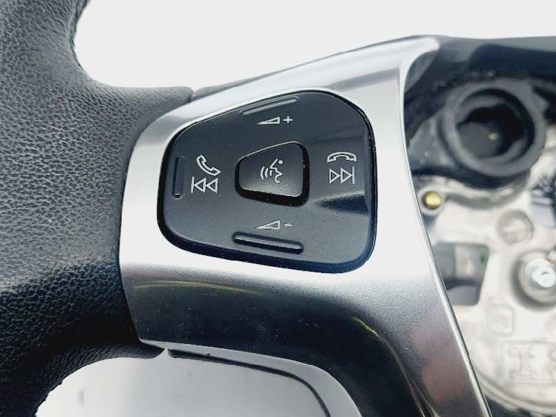 Recambio de volante para ford b-max titanium x referencia OEM IAM AV113600KA3ZHE  