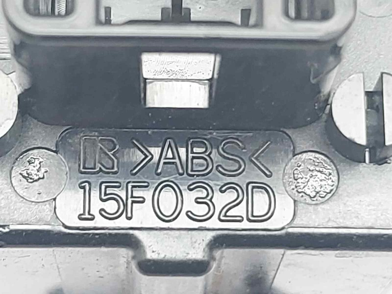 Recambio de conmutador de arranque para toyota yaris hybrid referencia OEM IAM 20100DJ2910 15F032D 8961102112