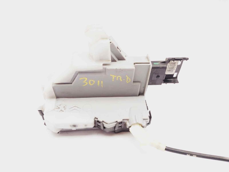 Recambio de cerradura puerta trasera derecha para peugeot 5008 premium referencia OEM IAM A04107  