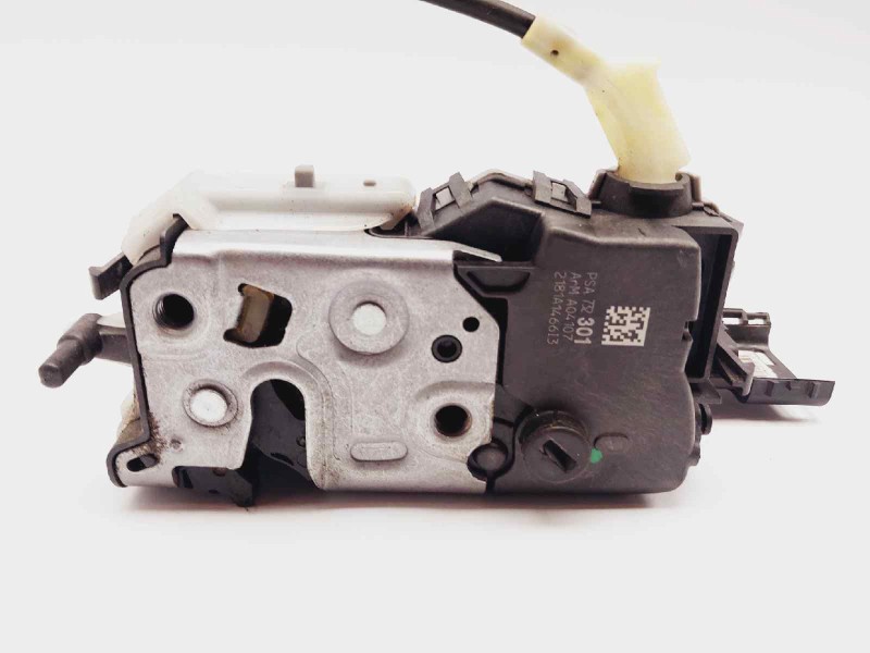 Recambio de cerradura puerta trasera derecha para peugeot 5008 premium referencia OEM IAM A04107  