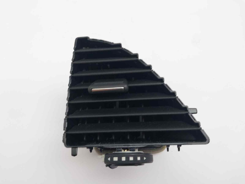 Recambio de rejilla aireadora para seat leon (5f1) style visio referencia OEM IAM 08435006  