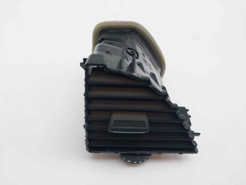 Recambio de rejilla aireadora para seat leon (5f1) style visio referencia OEM IAM 08435006  