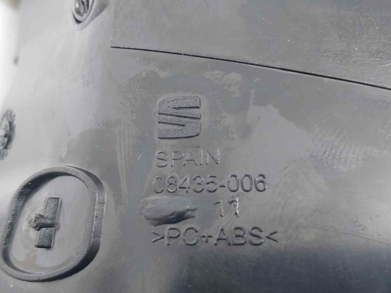 Recambio de rejilla aireadora para seat leon (5f1) style visio referencia OEM IAM 08435006  