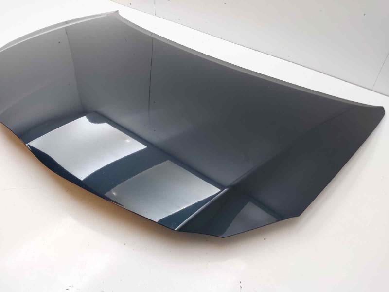 Recambio de capot para toyota auris advance referencia OEM IAM 5330102250  
