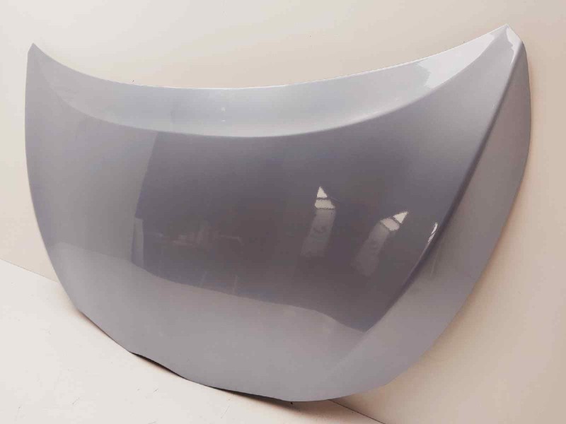 Recambio de capot para toyota verso active referencia OEM IAM 533010F020  