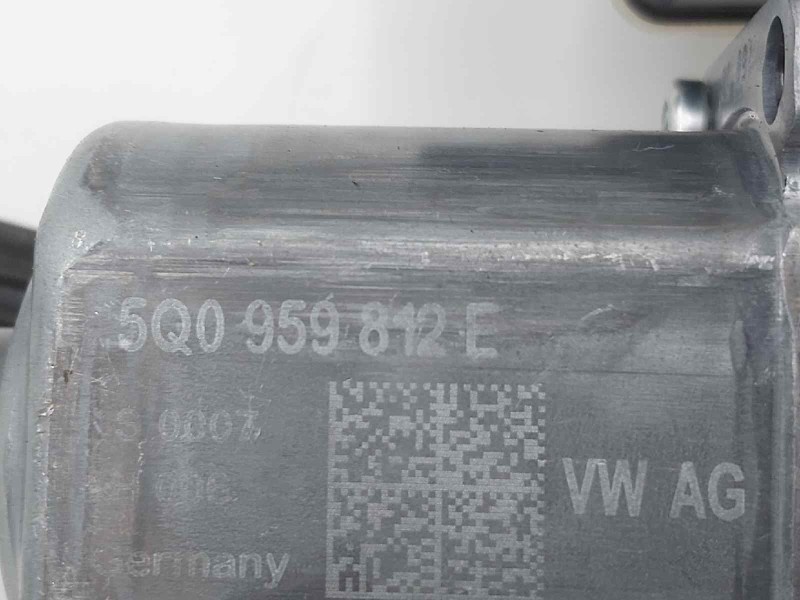 Recambio de elevalunas trasero derecho para seat leon (5f1) style visio referencia OEM IAM 5F4839462C 5Q0959812E 0130822724