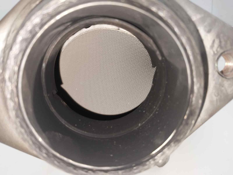 Recambio de catalizador para toyota c-hr 1.8 hibrido referencia OEM IAM 0T140 T140 BABT