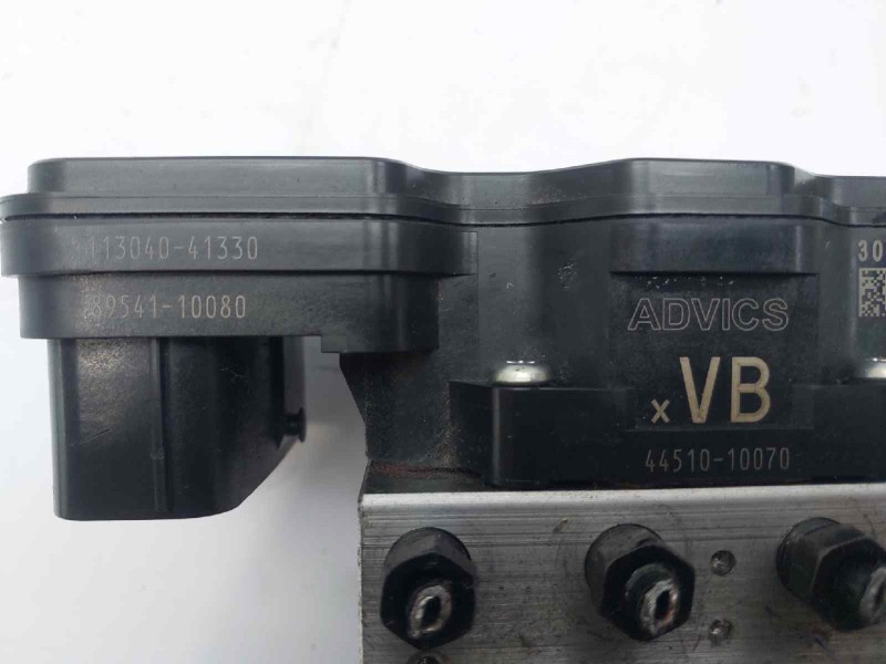 Recambio de abs para toyota c-hr 1.8 hibrido referencia OEM IAM 4451010070 113040 8954110080