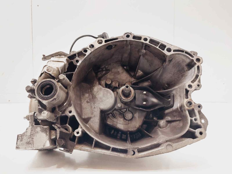 Recambio de caja cambios para citroen xsara berlina 1.9 d sx referencia OEM IAM 20DL41  