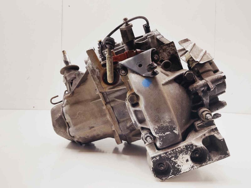 Recambio de caja cambios para citroen xsara berlina 1.9 d sx referencia OEM IAM 20DL41  