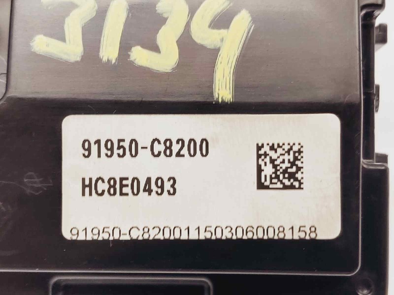 Recambio de caja reles / fusibles para hyundai i20 classic referencia OEM IAM 91950C8200  