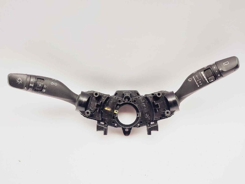 Recambio de mando multifuncion para hyundai i20 classic referencia OEM IAM 299141440  