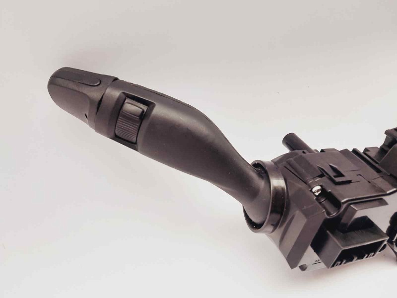 Recambio de mando multifuncion para hyundai i20 classic referencia OEM IAM 299141440  