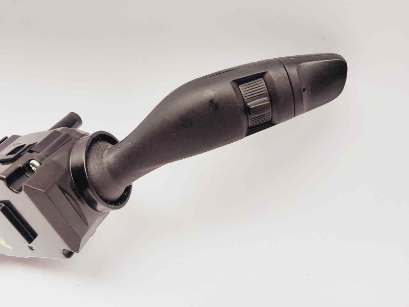 Recambio de mando multifuncion para hyundai i20 classic referencia OEM IAM 299141440  