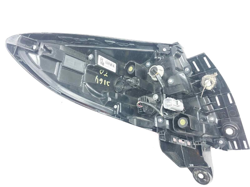 Recambio de piloto trasero derecho para toyota c-hr 1.8 hibrido referencia OEM IAM 81550F401000 81550F4010 