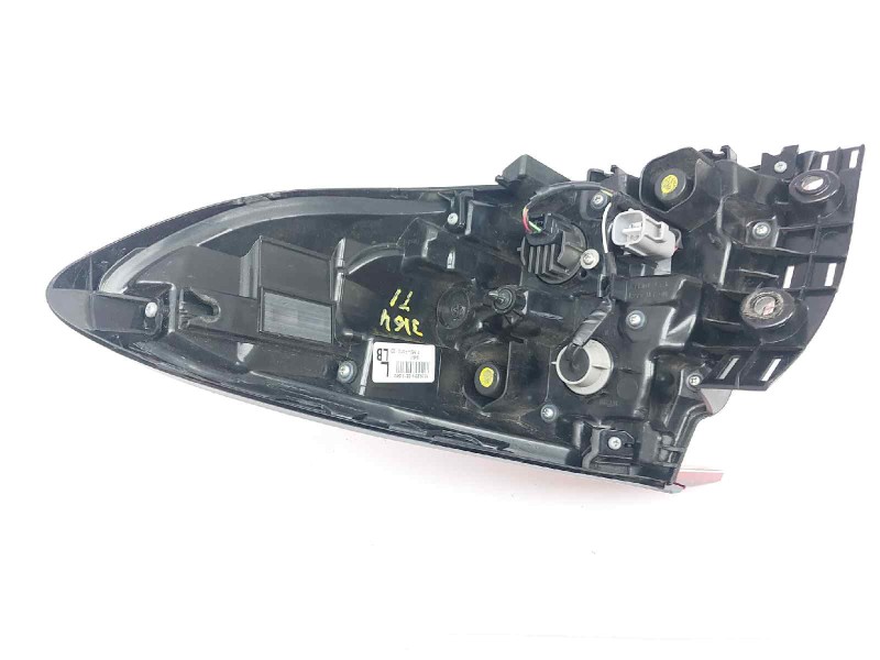 Recambio de piloto trasero izquierdo para toyota c-hr 1.8 hibrido referencia OEM IAM 81560F401000 81560F4010 
