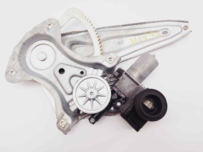 Recambio de elevalunas trasero derecho para toyota c-hr 1.8 hibrido referencia OEM IAM 85720F4020  