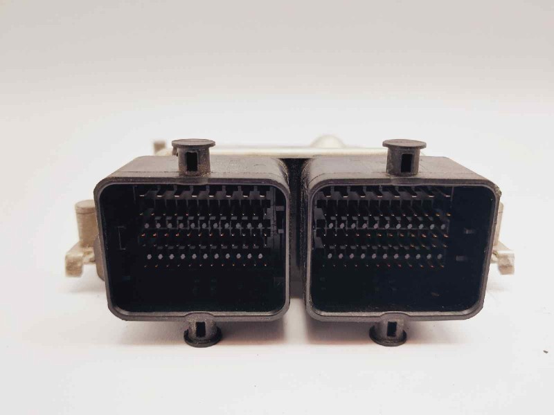 Recambio de centralita motor uce para hyundai i20 classic referencia OEM IAM 391F203GA0  