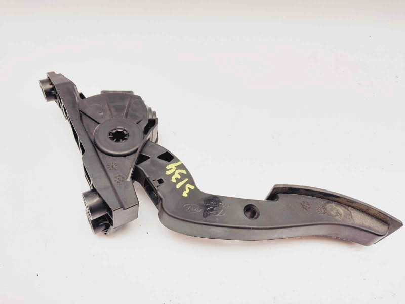 Recambio de potenciometro pedal para hyundai i20 classic referencia OEM IAM 327001S000  
