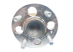 Recambio de buje para hyundai i20 coupe nline (hibrido) referencia OEM IAM 52730H8500  