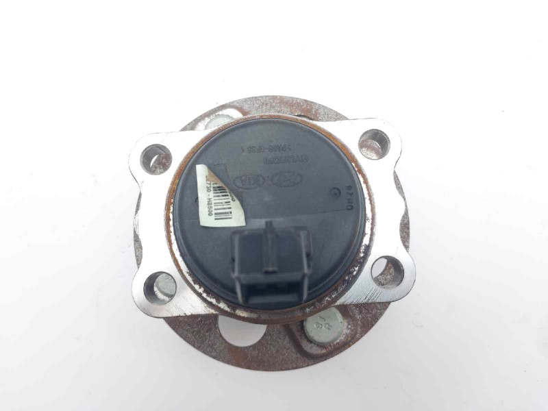 Recambio de buje para hyundai i20 coupe nline (hibrido) referencia OEM IAM 52730H8500  