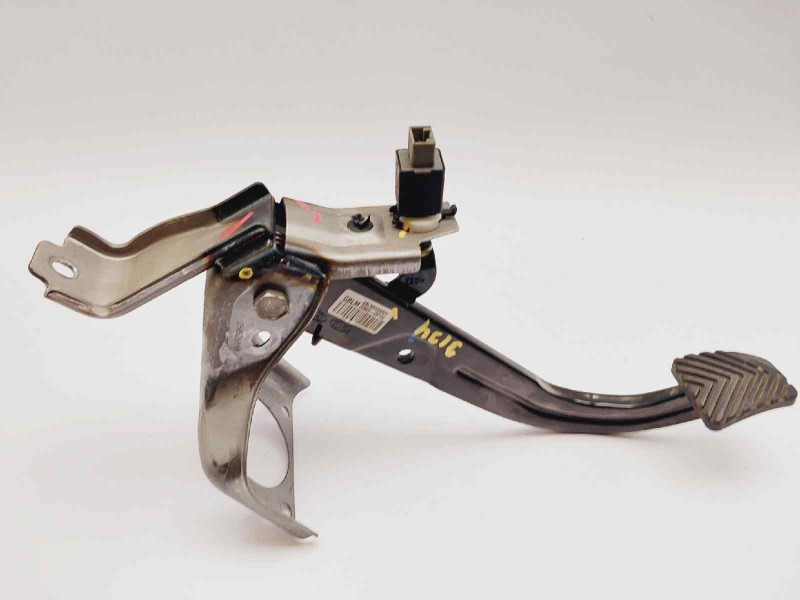 Recambio de pedal freno para hyundai i20 classic referencia OEM IAM 32800C8100  