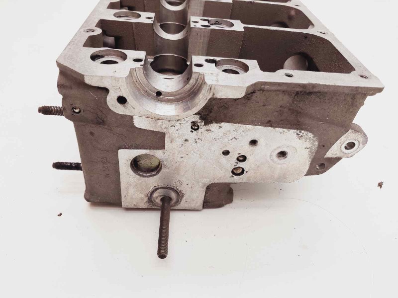 Recambio de culata para seat toledo (1m2) signo referencia OEM IAM 038103373F  