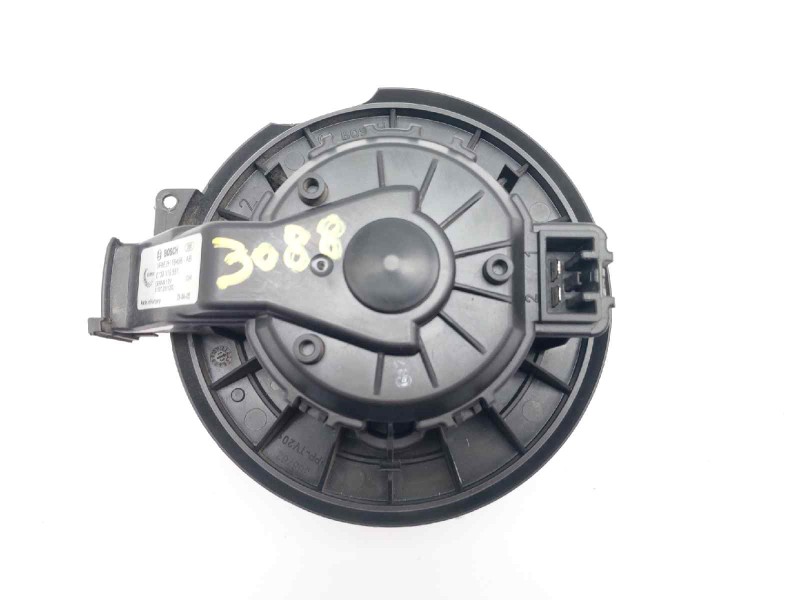 Recambio de motor calefaccion para ford fiesta (ccn) trend referencia OEM IAM VP8E2H18456AB 0130115551 