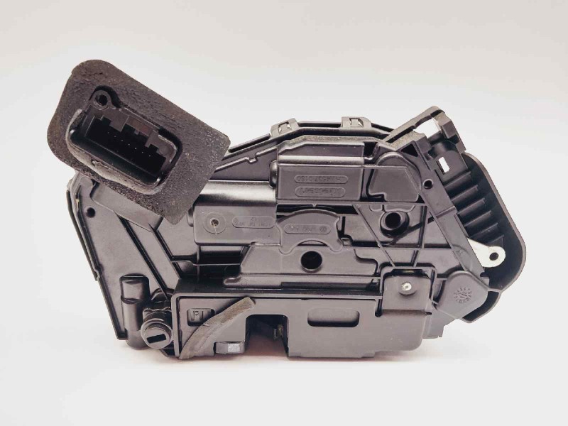 Recambio de cerradura puerta trasera izquierda para skoda octavia lim. (5e3) rs 245 referencia OEM IAM 5TA839015E 45370180 