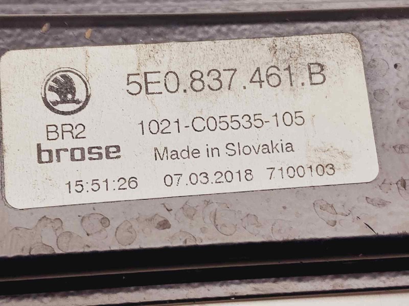Recambio de elevalunas delantero izquierdo para skoda octavia lim. (5e3) rs 245 referencia OEM IAM 5Q0959801B 5E0837461B 0130822